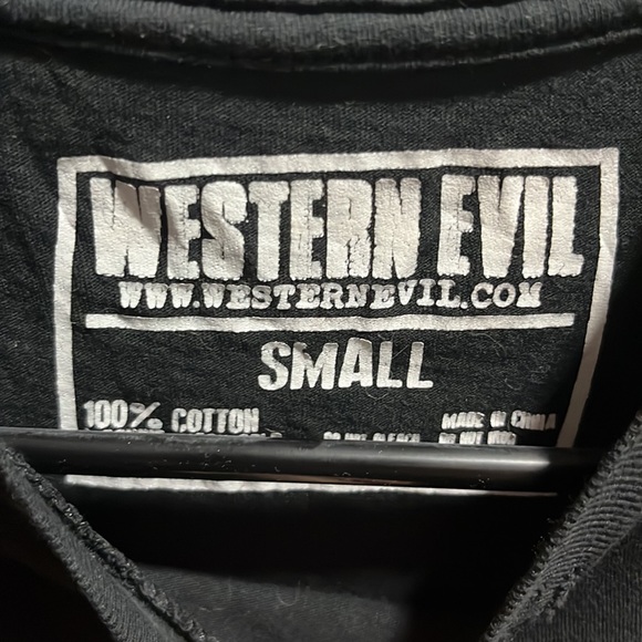 Western Evil Distressed Tank Top - Picture 4 of 4